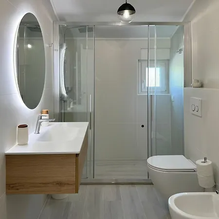 S&v * 马斯莱尼察