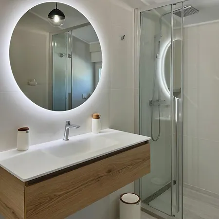 S&v * 马斯莱尼察