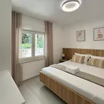S&v Apartment Maslenica